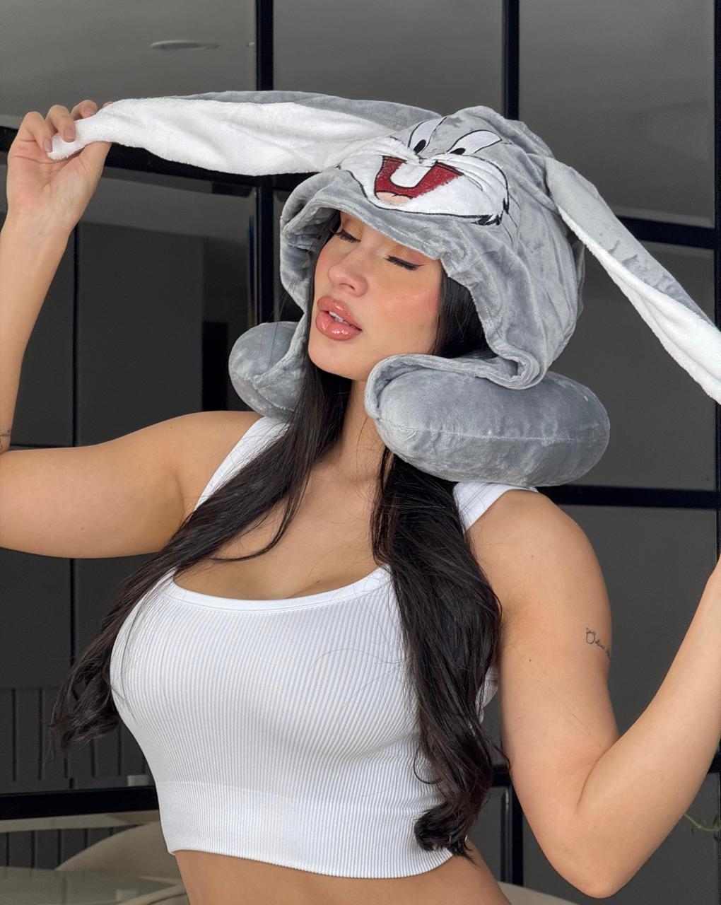 Almohada viajera Bugs Bunny Gris