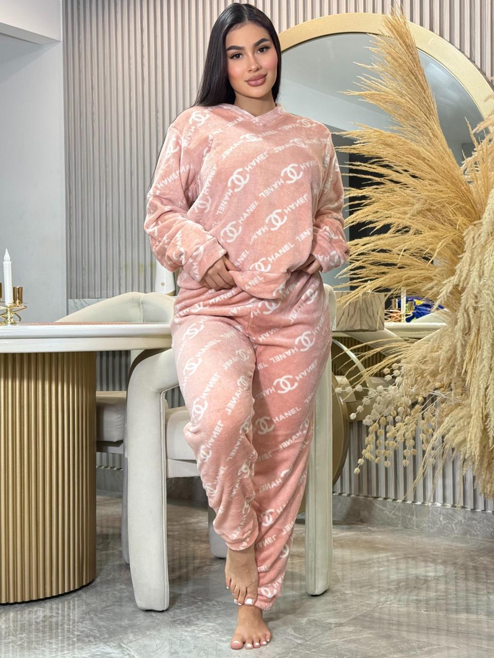 Pijama de 2 Piezas Estilo Chanel | Buzo + Pantalón