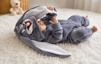 Pijama temática Bugs Bunny Gris